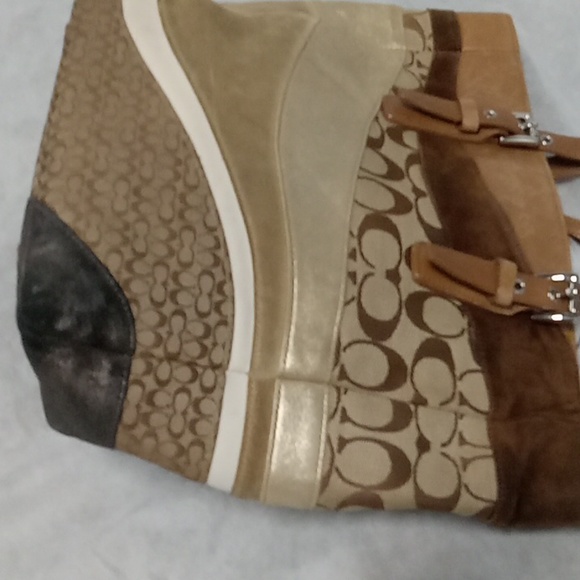 Handbag - Picture 6 of 8